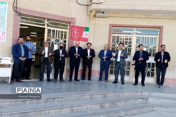 جشن اعیاد شعبانیه در دبیرستان نمونه آیت الله خامنه‌ای کاشمر