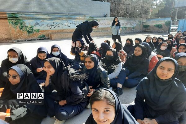 جشن ولادت در دبیرستان زنجانی شهرستان تربت جام