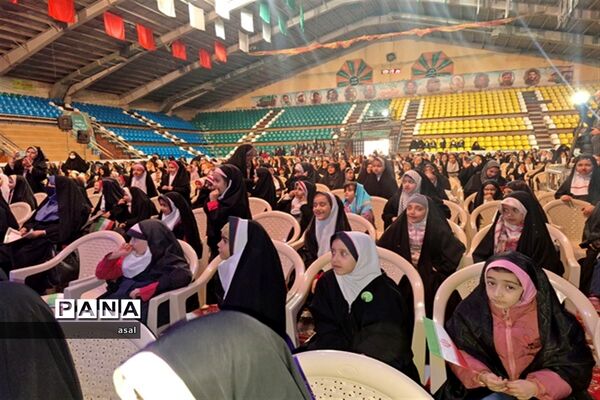 همایش تجلیل از نوگولان سرآمد استان اصفهان