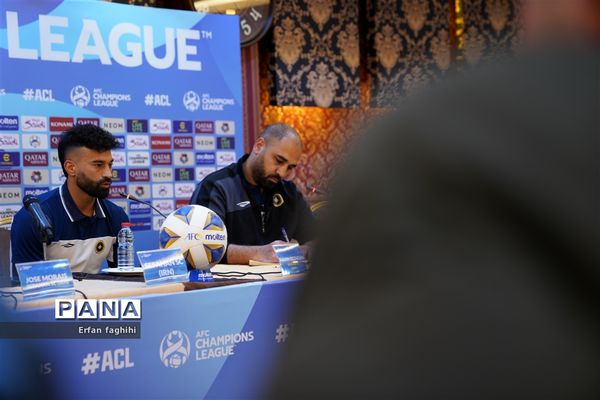 کنفرانس خبری پیش از بازی سپاهان و الهلال