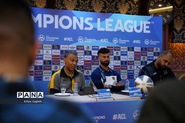 کنفرانس خبری پیش از بازی سپاهان و الهلال