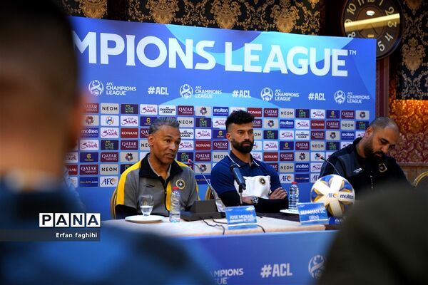 کنفرانس خبری پیش از بازی سپاهان و الهلال