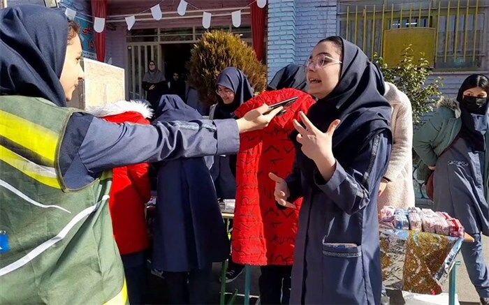 جشنواره کسب‌و‌کار دانش‌آموزی در دبیرستان تربیت رودهن برگزار شد/ فیلم