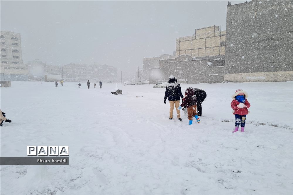 بارش برف و باران و کاهش دما در بیشتر استان‌ها