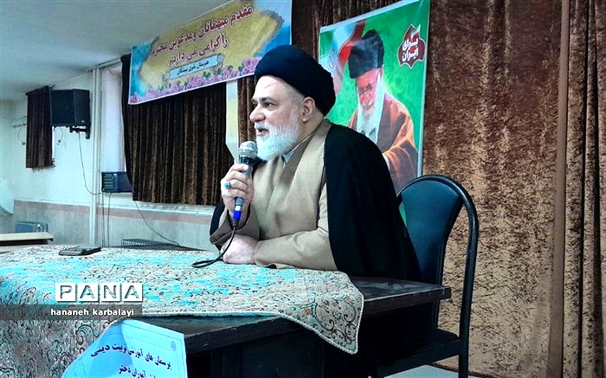 بیشترین معضلات جامعه و نوجوانان، قضاوت ظاهری از اطراف‌شان است