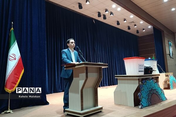 همایش جهاد تبیین مدیران و موسسات مراکز آموزشی شهریار