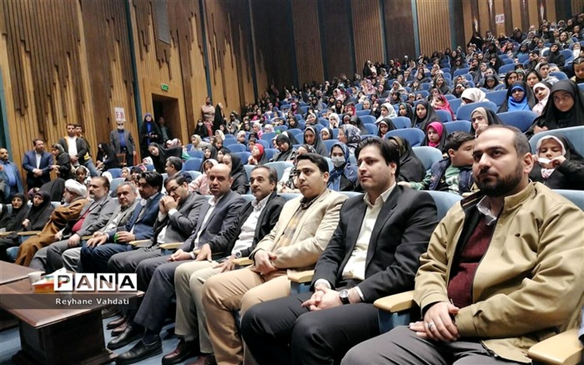 پویش دانش‌آموزی پادکست «در نجف» به ایستگاه پایانی خود رسید