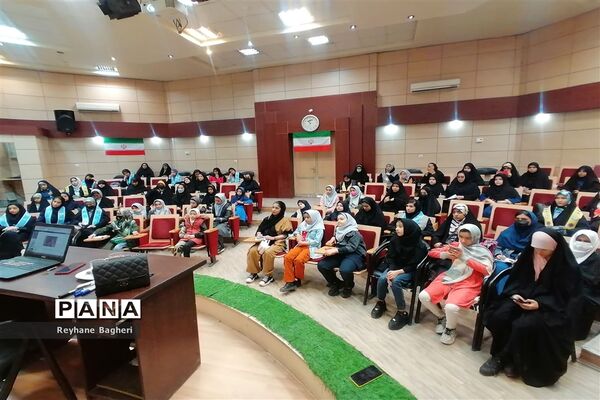 جلسه آموزش مقدماتی خبرنگاری ناحیه 2