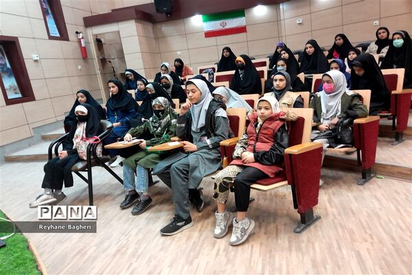 جلسه آموزش مقدماتی خبرنگاری ناحیه 2