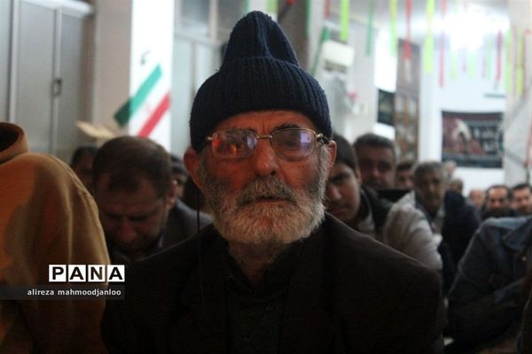 رونمایی از کتاب نگین ۴۴۴ در گلوگاه