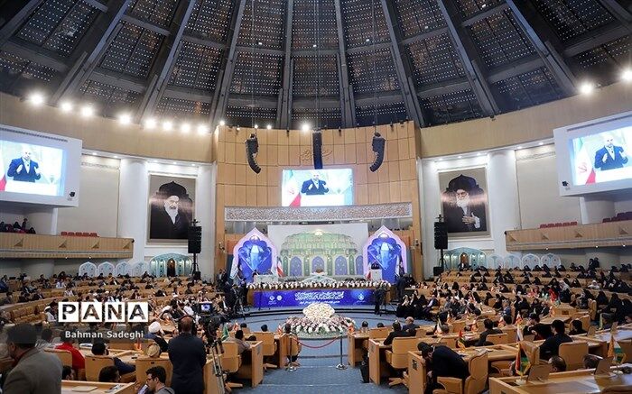 آغاز رقابت دانش‌‌آموزان در هشتمین دوره مسابقات بین‌المللی قرآن کریم جهان اسلام