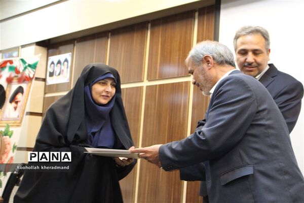 نشست بصیرتی فرهنگیان و نمایندگان انجمن اولیاءو مربیان مدارس شهرستان چناران