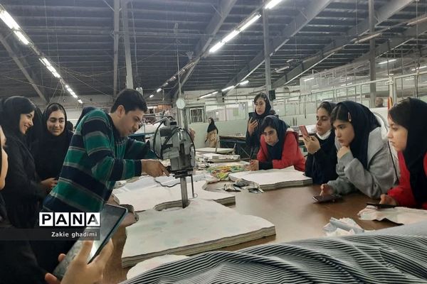 اردوی آموزشی زیارتی تفریحی راهیان پیشرفت هنرستان کوشش در مشهد