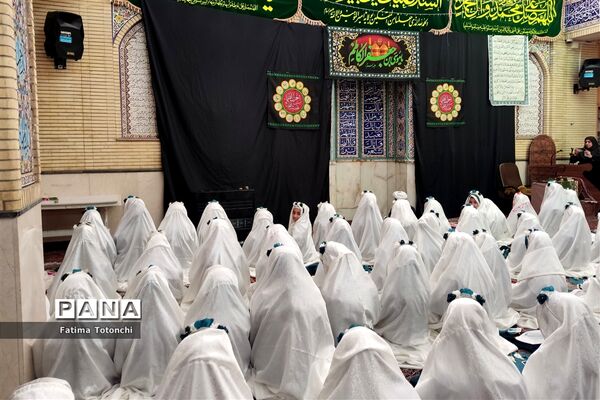 جشن تکلیف فرشتگان دبستان بعثت ناحیه ۳