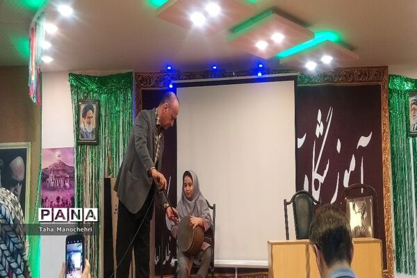 دومین جشنواره موسیقی دختران و پسران در شهرستان پیشوا