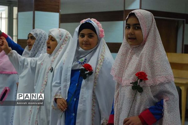پنجمین اجلاس سراسری نماز دانش‌آموزان در کرمانشاه