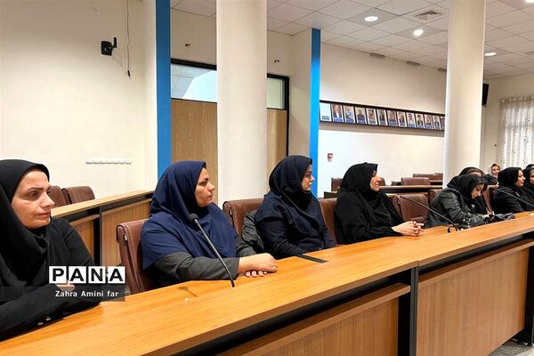 کارگروه تسهیل و رفع موانع تولید و بانوان نخبه شهرستان نور