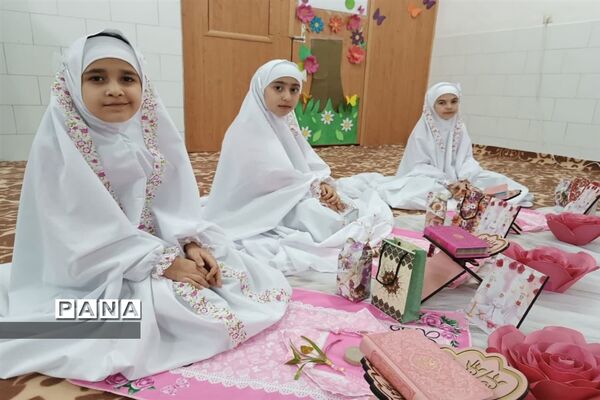 آغاز فصل بندگی دانش آموزان دبستان صدراندیشان شهرستان میبد