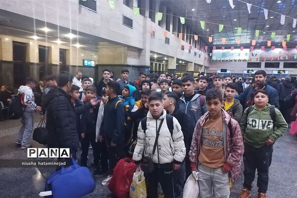 اعزام دانش‌آموزان زیارت اولی بهارستان دو به مشهد مقدس