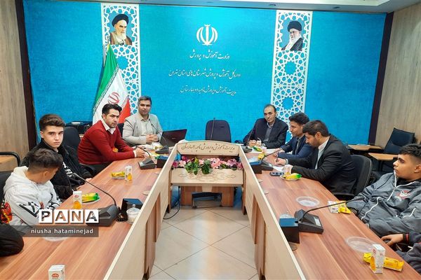 اعزام دانش‌آموزان زیارت اولی بهارستان دو به مشهد مقدس