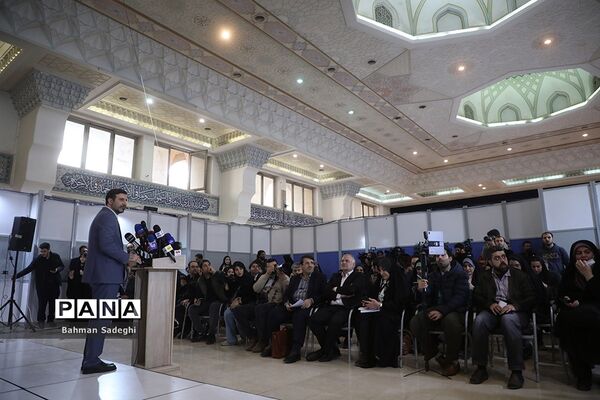 نشست خبری ‌سخنگوی شورای نگهبان در نمایشگاه مطبوعات