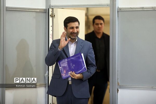 نشست خبری ‌سخنگوی شورای نگهبان در نمایشگاه مطبوعات