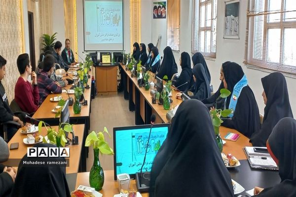 برگزاری جلسه شورای هماهنگی میدان ۱۴ صفر 2 در ناحیه 6 مشهد