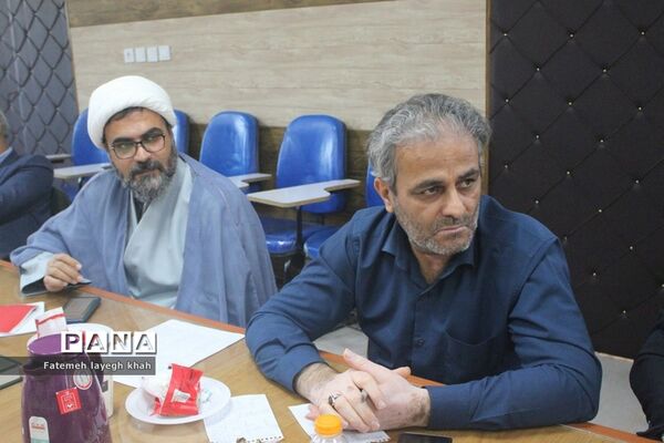 نشست آسیب شناسایی فعالیت‌های پرورشی (میز خدمت) آموزش و پرورش استان بوشهر