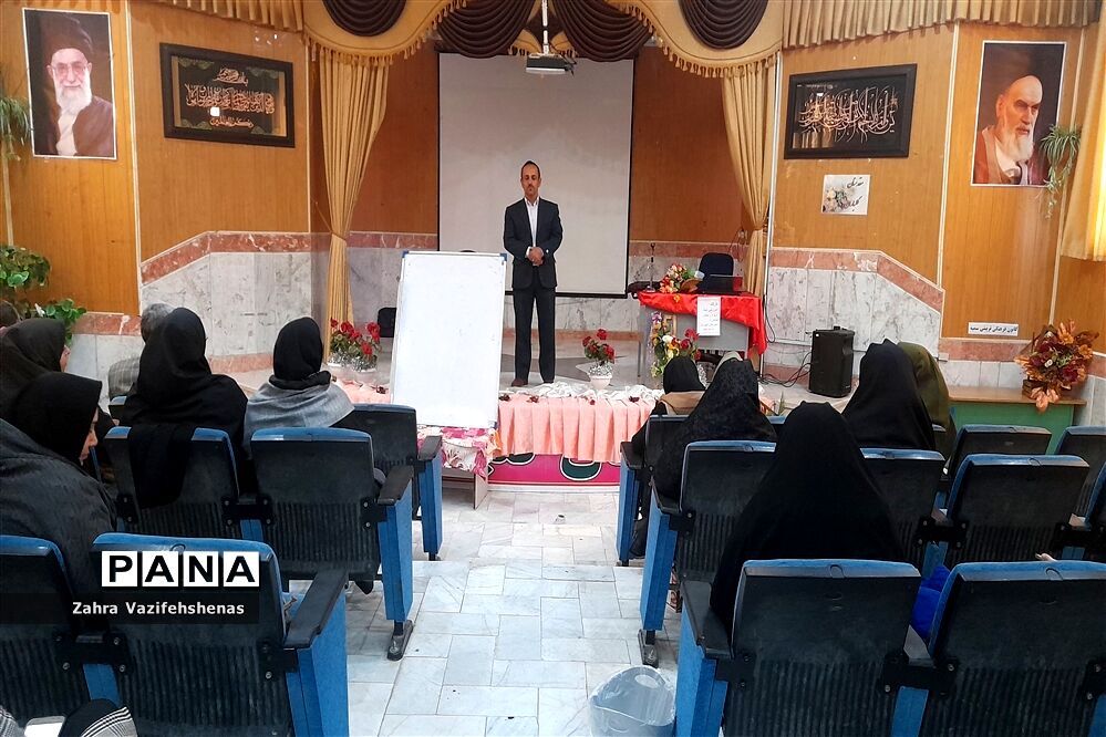 کارگاه ضمن خدمت سپهر دانش و معرفت طرح نماد، ویژه رابطان مشاوره  شهرستان شیروان