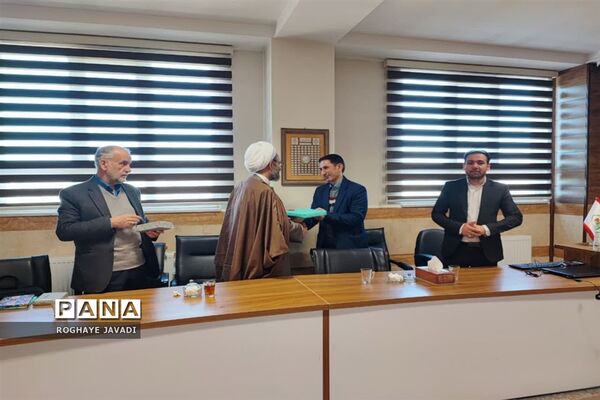 ناظرین طرح درس‌هایی از قرآن در ناحیه یک بهارستان