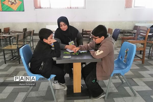 المپیاد بازی‌های فکری رویش دانش‌آموزان پسر دبستانی ناحیه 3 شیراز