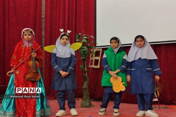 حضور پرشور دانش‌آموزان مدارس شهرستان بیضاء در سومین جشنواره ملی تئاتر درسی