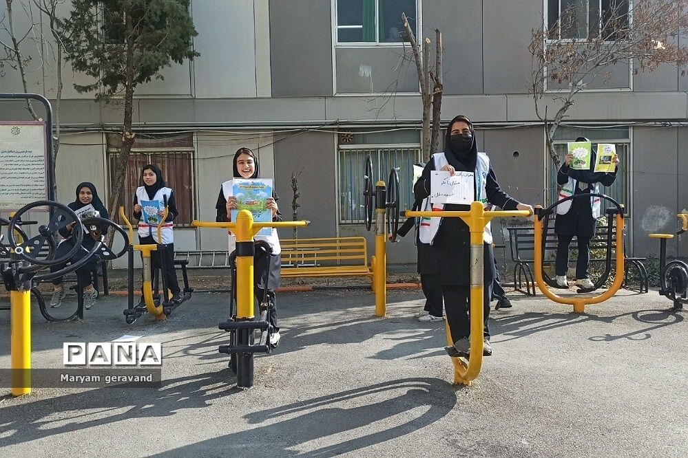 فعالیت سفیران سلامت در دبیرستان شاهد ندای فاطمه(س) به مناسبت روز هوای پاک