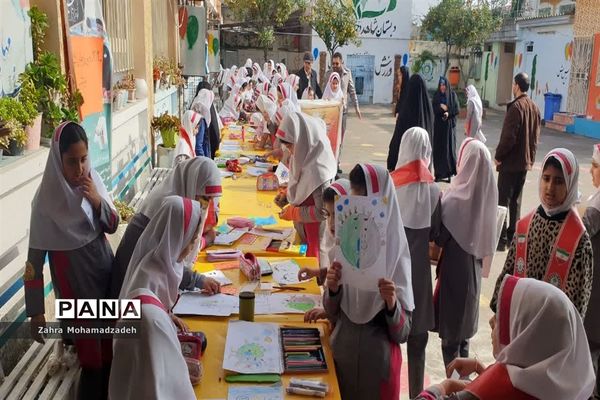 جشنواره نقاشی به مناسبت هفته هوای پاک در دبستان شاهد محمود‌آباد