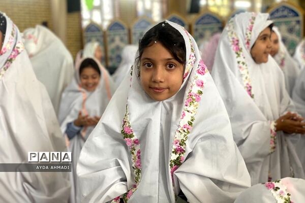 مراسم جشن تکلیف ۳۰۰ نو‌مکلف مدارس فشافویه