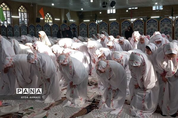 مراسم جشن تکلیف ۳۰۰ نو‌مکلف مدارس فشافویه