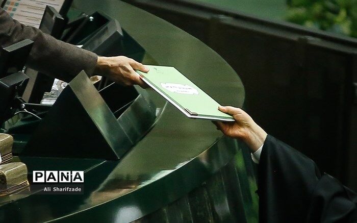 تجهیزات آموزشی و ساخت و ساز فضاهای آموزشی سالانه 40 همت منابع لازم دارد
