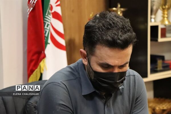 نشست تخصصی سرگروه‌های آموزش متوسطه ناحیه یک بهارستان