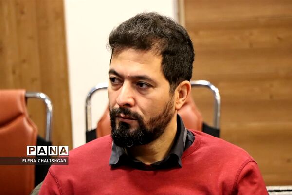 نشست تخصصی سرگروه‌های آموزش متوسطه ناحیه یک بهارستان