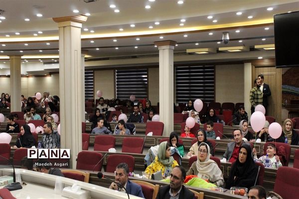 مراسم تجلیل از خانواده‌های کارکنان خانه معلم قم