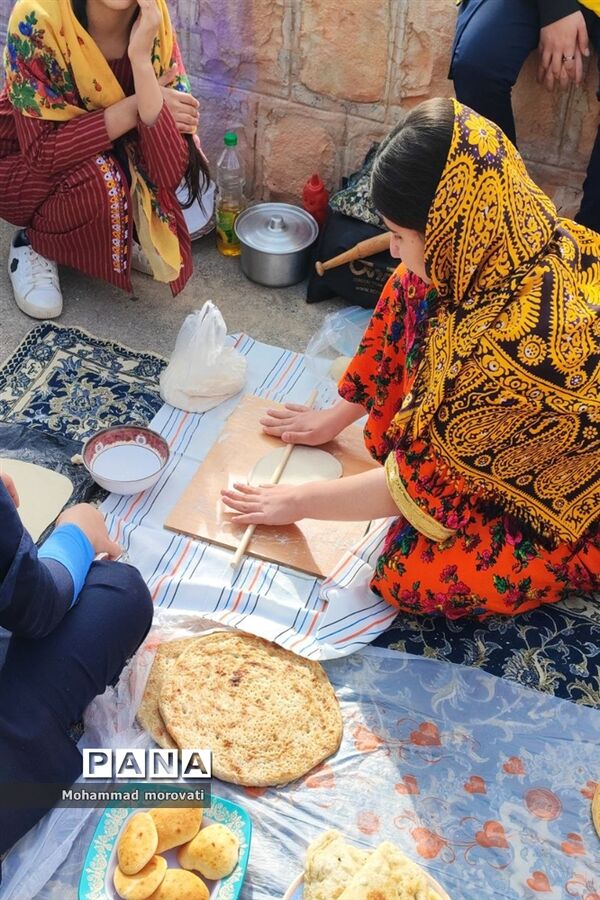 جشنواره سنت‌های بومی محلی شهرستان مانه و سملقان