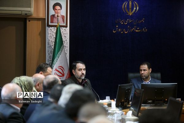 دیدار وزیر آموزش و پرورش با جمعی از معلمان و فرهنگیان عضو سندیکاهای کشور سوریه