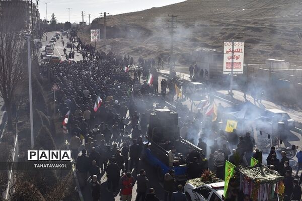 تشییع پیکر مطهر شهید مدافع حرم حسین محمدی در شهرستان پردیس