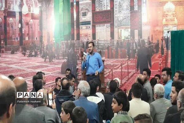 حضور پُرشور نوجوانان در جشن میلاد ابن الرضا (ع) در خلیل‌آباد