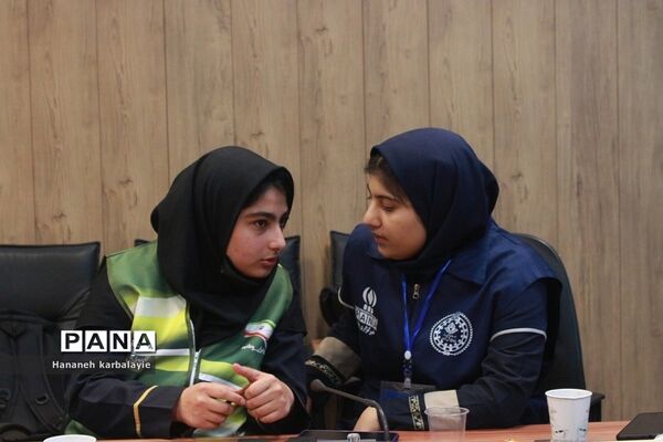 دوره آموزشی خبرنویسی ویژه دانش‌آموز‌خبرنگاران پانا در آموزش و پرورش ناحیه 2 بهارستان