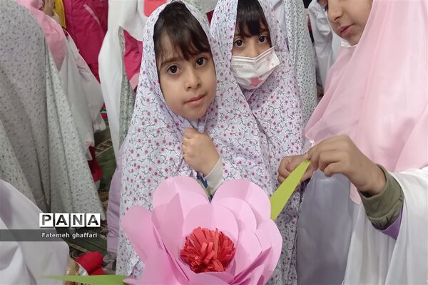 نماز شکر دانش‌آموزان قائمشهری