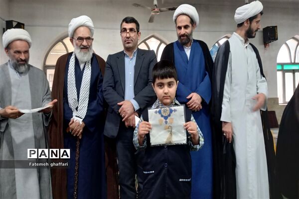 نماز شکر دانش‌آموزان قائمشهری