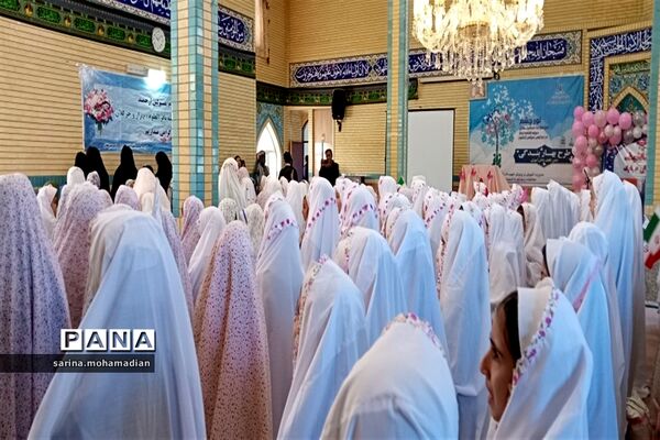 مراسم جشن تکلیف دانش‌آموزان در شهرستان راز