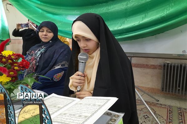 جشن ولادت امام جواد(ع) دانش‌آموزان دبیرستان فاطمیه شهرستان ملارد در مسجدجامع خامس آل عبا