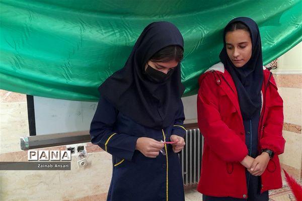 جشن ولادت امام جواد(ع) دانش‌آموزان دبیرستان فاطمیه شهرستان ملارد در مسجدجامع خامس آل عبا